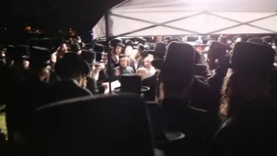 אמירת תשליך ביי כ"ק אדמו"ר מסקולען שליט"א פון לעיקוואד