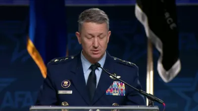 "20 מינוט צו לעבן": הויפט גענעראל דעקט אויף די שוידערליכע ציפערן אויף די רוסישע פראנט ליניעס