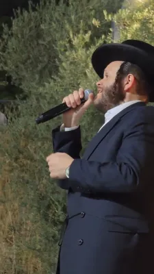  היה עם פיפיות - זאנוויל ויינברגר בביצוע מרגש לימים הנוראים