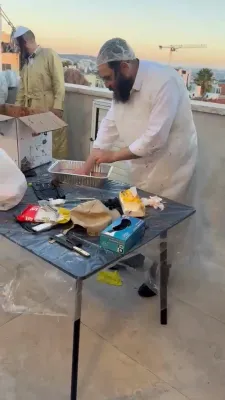 פלאן אהעד שטעלט צו פריוואטע כפרות שלאגן, כיסוי הדם, גרייט אן פאר זייערע קליענטן לכבוד סוכות