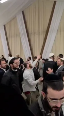 מוצאי יום כיפור באגלייט מיט דערהויבענע סיום הש"ס ביי הרה"ק ר' ישעי'לע מ'קערעסטיר זי"ע