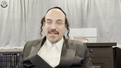 א הערליכע מעשה "אריכות ימים בזכות צו שטעלן א סוכה פאר הרה"ק רבי אשר מסטולין זי"ע" - דורך הרב אליהו שווארץ ביים שיעור עמוד היומי 'דרשו' מסכת יומא דף ע"ג