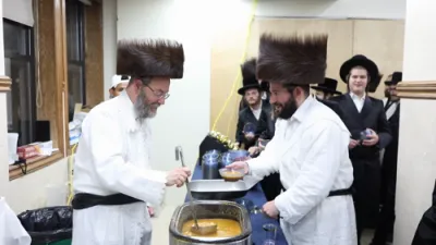 רייכע אויספאסטן אין שיכון סקווירא צוגעשטעלט דורך הנהלת בית ציפורה דחסידי סקווירא
