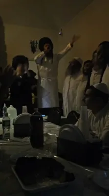 בית המדרש KMH אין 'פייו-טאונס' מוצאי ימים נוראים