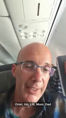 פאסאזשיר באשטעטיגט: מ'האט אראפגעבינדן דעם טעראריסט נאך די שטעכעריי ביים קאקפיט