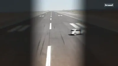גלאבאלע האנדל אין געפאר: חוטיס פארכאפן א קריטישע עירבעיס ביים רויטן ים אינזל