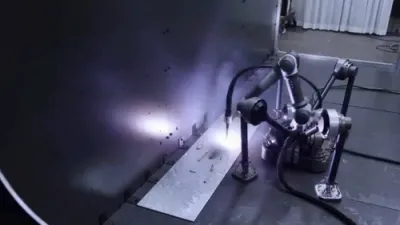 מען דארף מער נישט קיין סקעפאלדינג: א קארעאנער ספיידער ראבאט וועלדט שטאלענע ווענט און דעכער