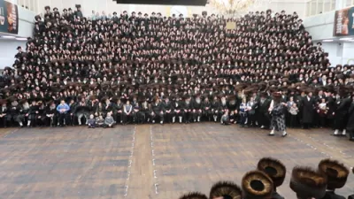 את סוכת שלומך: חודש תשרי ביי הגה"צ אבדק"ק סאטמאר וויליאמסבורג שליט"א