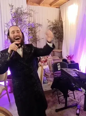 הערליכע סוכות אין ירושלים צוזאמען מיט שמחת בית השואבה אהערגעשטעלט און אראנדשירד פון א' ביז ת' דורך דו בארימטע פלען א העד פירמע