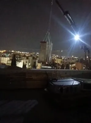 פלען א העד ביים צוזאמענען די סוכות פון זייערע קאסטומערס אין ארץ ישראל