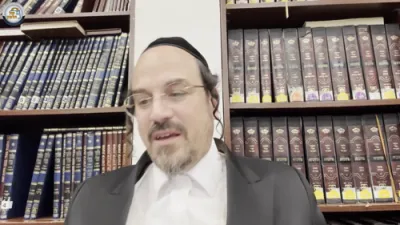 א הערליכע מעשה "פון הרה"ק מריבניצא&nbsp;זי"ע" - דורך הרב אליהו שווארץ ביים שיעור עמוד היומי 'דרשו' מסכת יומא דף ע"ו