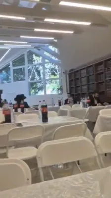 גאר דערהויבענע הקפות שניות מוצאי שמחת תורה במחיצתו פון כ"ק אדמו"ר מקאמאדא שליט"א אין מאנסי.