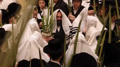 ויום טוב היה עושה: חג הסוכות ביי כ"ק אדמו"ר מטאהש שליט"א