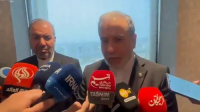 איראנער אויסערן מיניסטער שטעלט א 6-טאגיגע דעדליין פאר אמעריקע נאכצוקומען זייערע באדינגונגען צו קענען צוריק עפענען דעם הארמוז דורכגאס