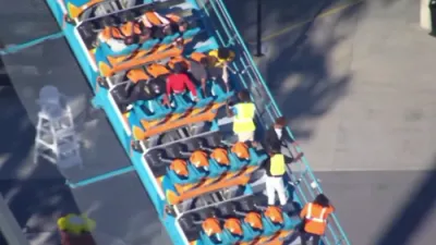שוידערליכע טראגעדיע: א מענטש איז אומגעקומען נאכ'ן אראפפאלן פון א ראולער קאוסטער אין דזשארדזשיע