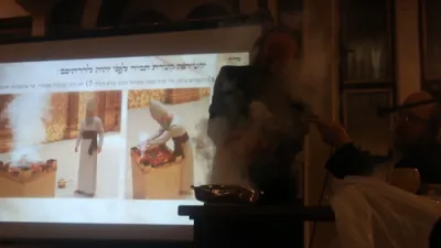 שיעורי תורה בימי חול המועד סוכות - בית המדרש הגדול ד'סאטמאר -קרית יואל בני ברק- בראשות הגה"צ ראש ישיבת סאטמאר בני ברק שליט"א 