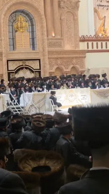ייסורים של אהבה מגיעים לאדם צדיק שאין לו חטא - כ"ק אדמו"ר מוויזניץ לרפו"ש נעכטן ביי אן חתונה פון אן אייניקל 
