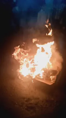 פאליציי פארטרייבט חרדישע פראטעסטירער ביי א הפגנה נעבן כיכר השבת אין ירושלים