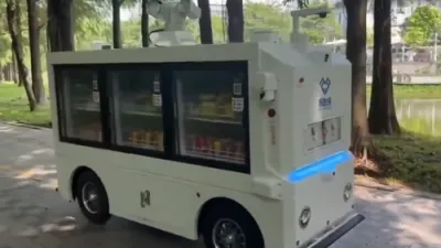 ראבאטן נעמען איבער די גאסן: טשיינע שטעלט ארויס ארומפארנדיגע מיסט קאסטנס און ווענדינג מאשינען
