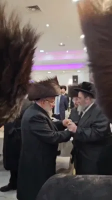 כ"ק אדמו"ר מסטיטשין שליט"א אין זיך משתתף ביי א שמחה לאחד מחסידיו אין לאנדאן 