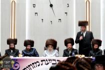 כ''ק רבינו הגה''ק שליט''א ביים מעמד קביעות מזוזה ו