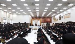 🌴בצל הקודש🌴 
רבינו שליט"א ביים מסיבת לחיים היינט נ