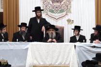 🌴בצל הקודש🌴 
רבינו שליט"א ביים מסיבת לחיים היינט נ