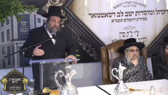נאך פונעם געהויבענעם מעמד הנחת אבן הפינה ע''י כ''ק