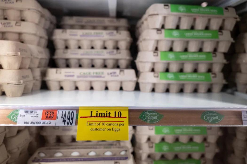 אייער פרייזן זענען געפאלן 12.7% אין די מאנאט פון א