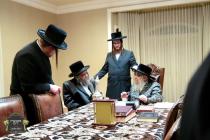 הגה"צ ר' טובי' שטערן שליט"א אב"ד מירון יצ"ו אויף א