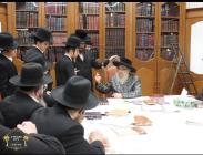 ילדי ת"ת בית אברהם לעיקוואד בקו"פ נעכטן דאנארשטאג 