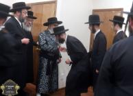כ"ק רבינו הגה"ק שליט"א ביי תפילת מנחה שבעה עשר בתמ