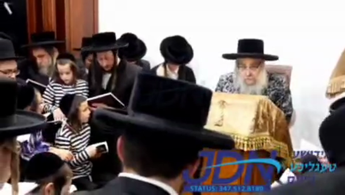 תשעה באב ביי האדמו"ר מסאטמאר, אין ניו העמפשיר.