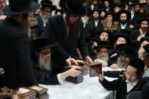 🌴בצל הקודש 🌴
רבינו שליט"א ביים מסיבת לחיים נאך תפי