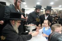 🌴בצל הקודש 🌴
רבינו שליט"א ביים פארטיילן מטבעות פאר