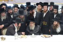 🌴בצל הקודש 🌴
רבינו שליט"א ביי יציקות הבורות ומסיבת