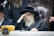 נאך בילדער כ''ק רבינו הגה''ק שליט''א ביים מסיבת לח