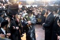 🌴בצל הקודש🌴
רבינו שליט"א ביים הכנסת ספר תורה דורך 