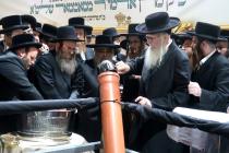 🌴בצל הקודש🌴
רבינו שליט"א ביים יציקת היסודות פאר די