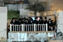 🌴בצל הקודש🌴
רבינו שליט"א ביים זיך אומקוקן ביים שטח