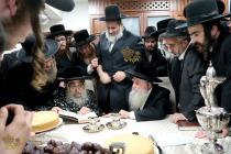 🌴בצל הקודש🌴 
רבינו שליט''א אויף א באזוך ביי הגה"צ 