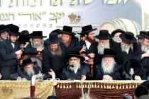 🌴בצל הקודש🌴 
רבינו שליט''א ביים מעמד הפרשת תרומות 