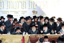 🌴בצל הקודש🌴 
רבינו שליט''א ביים מעמד הפרשת תרומות 