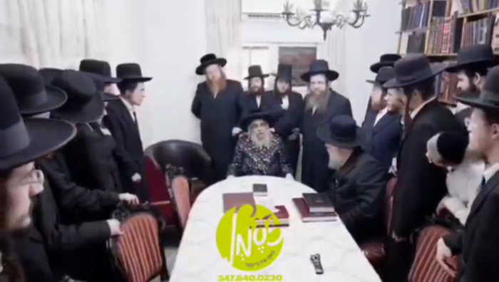 בני ברק - א גרופע בחורים פון ישיבת גור ביים זיך צו