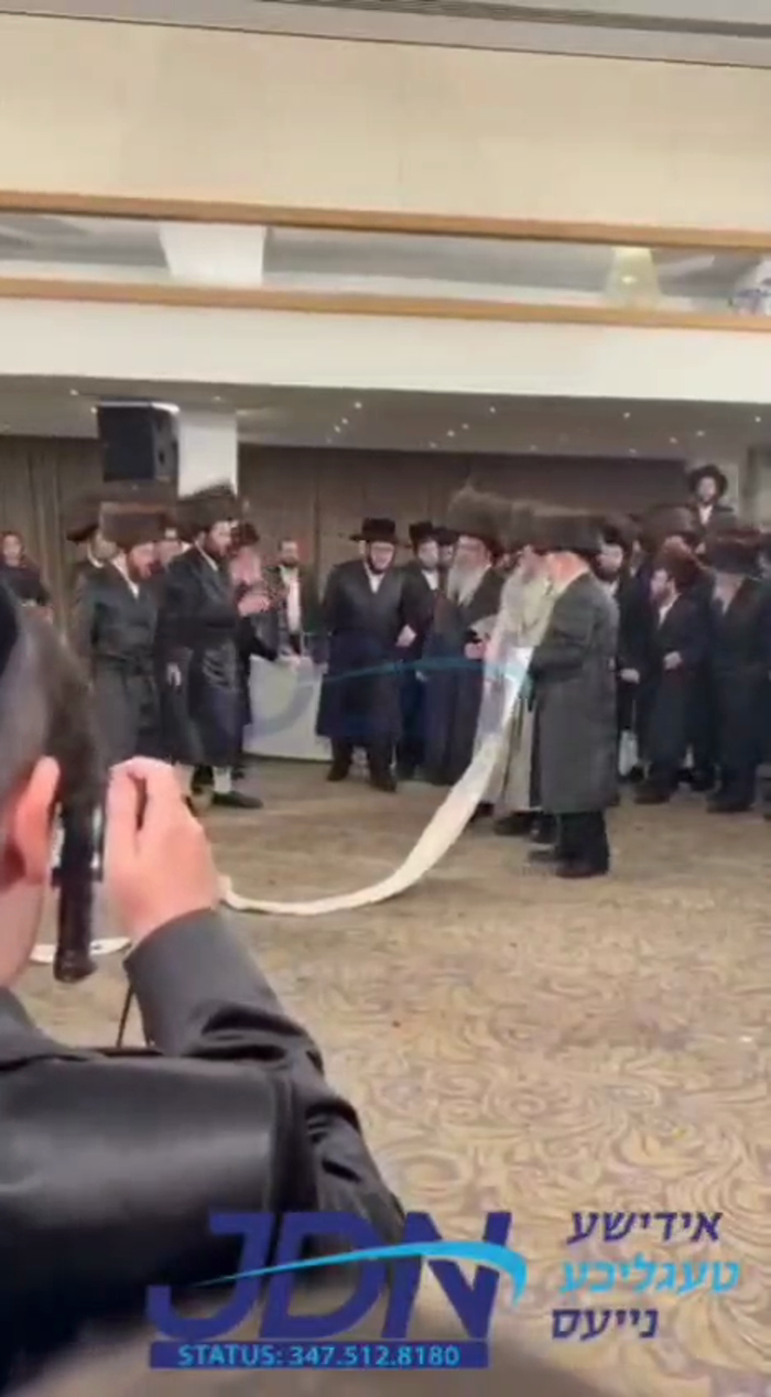 האדמו"ר מסקאליע טאנצט מצוה טאנץ ביים שמחת החתונה פ