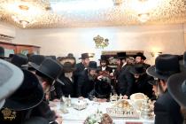 🌴בצל הקודש🌴
רבינו שליט"א ביי התחלת כתיבת ספר תורה 