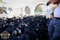 כ''ק רבינו הגה''ק שליט"א ביי אמירת כל ספר תהילים פ