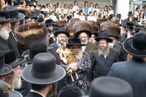 🌴בצל הקודש🌴
רבינו שליט"א ביים הכנסת ספר תורה בהיכל