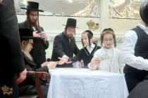 🌴בצל הקודש 🌴
רבינו שליט"א ביים פארטיילן מטבעות פאר