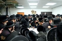 🌴בצל הקודש🌴
רבינו שליט"א אויף א באזוך ביי האדמו"ר 